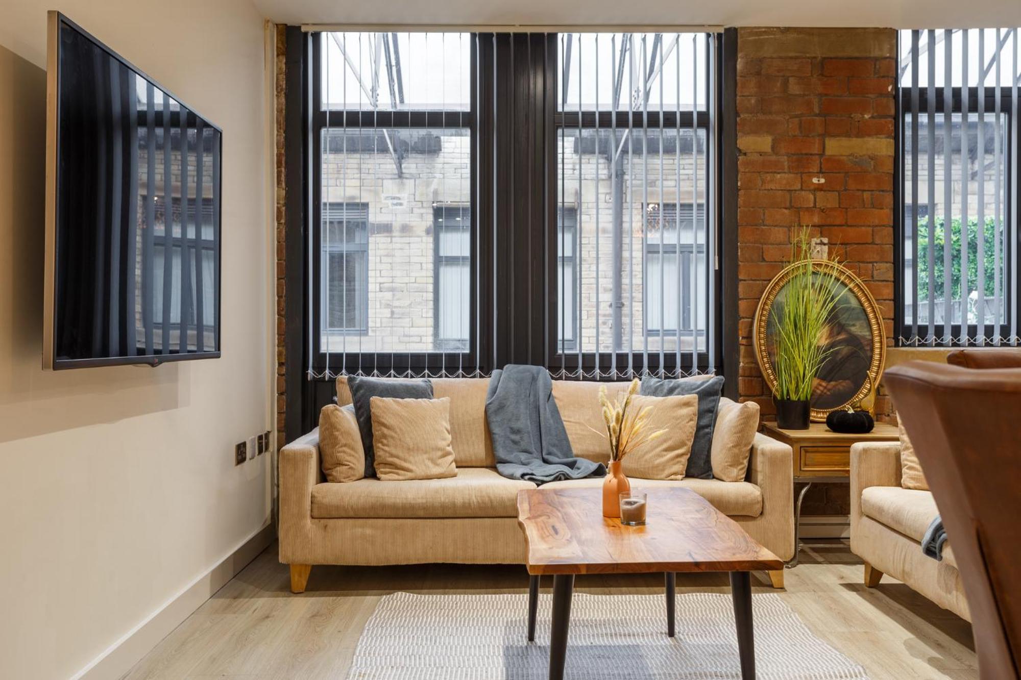 Modern And Cozy Two-Bed Apartment In Bradford Bradford  Bagian luar foto